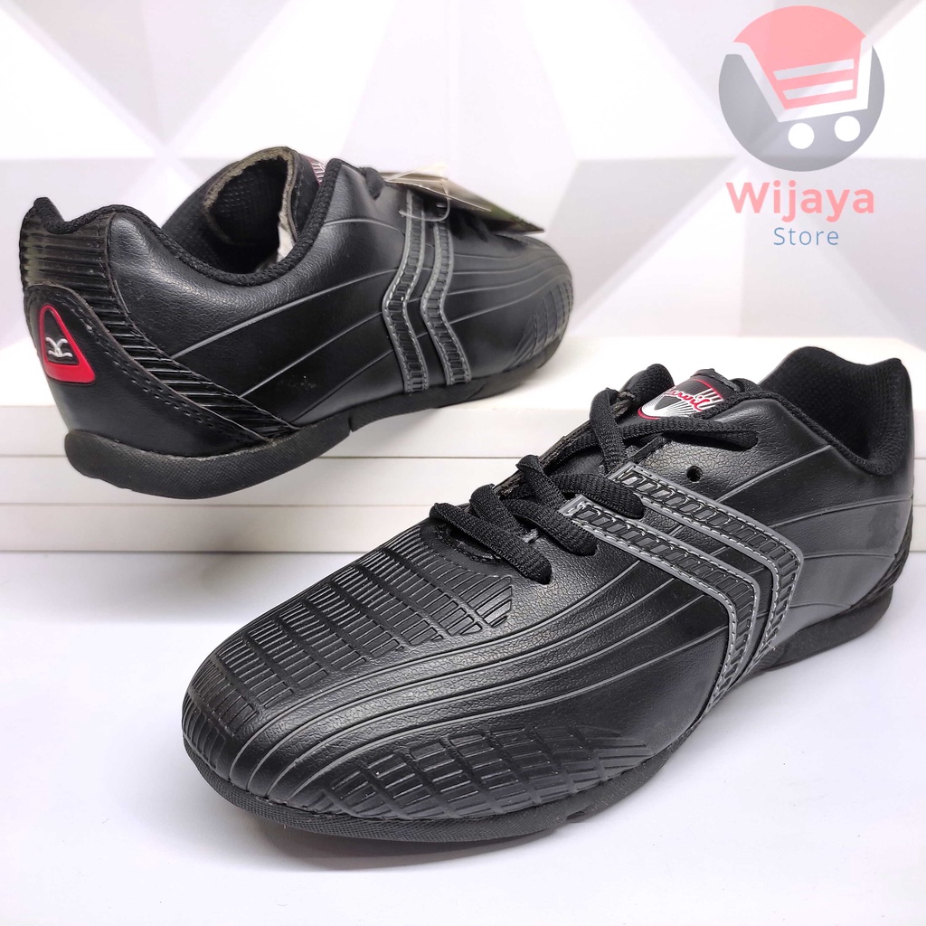 Sepatu Anak Carvil 33-37 Futsal Hitam Berkualitas Tinggi dari Brand Terpercaya SANTANDER ROCKET