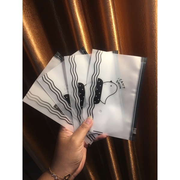 

Pouch tepak pensil tepak make up