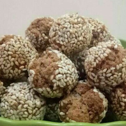 

Kue onde onde kering mini ketawa d'NeyZa 150g / Onde-onde mini / Onde-onde kering