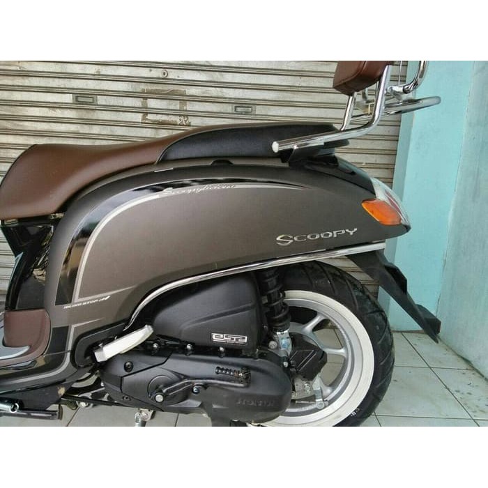 Aksesoris scoopy /lis body chrome scoopy/list body samping scoopy