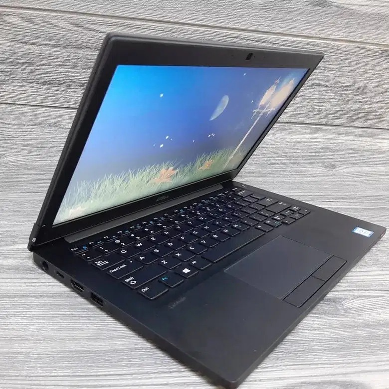Laptop Dell Latitude i5 8GB SSD 256GB Second Bekas