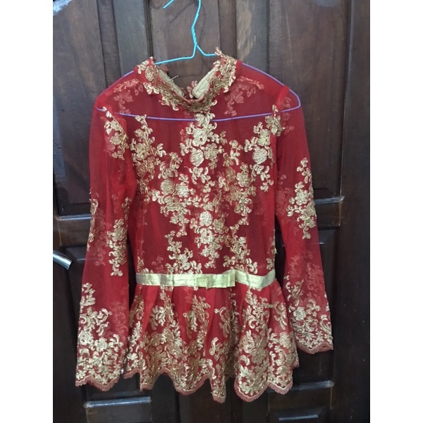 preloved kebaya modern merah untuk wisuda, lamaran, perpishan bukan eldiza by anne