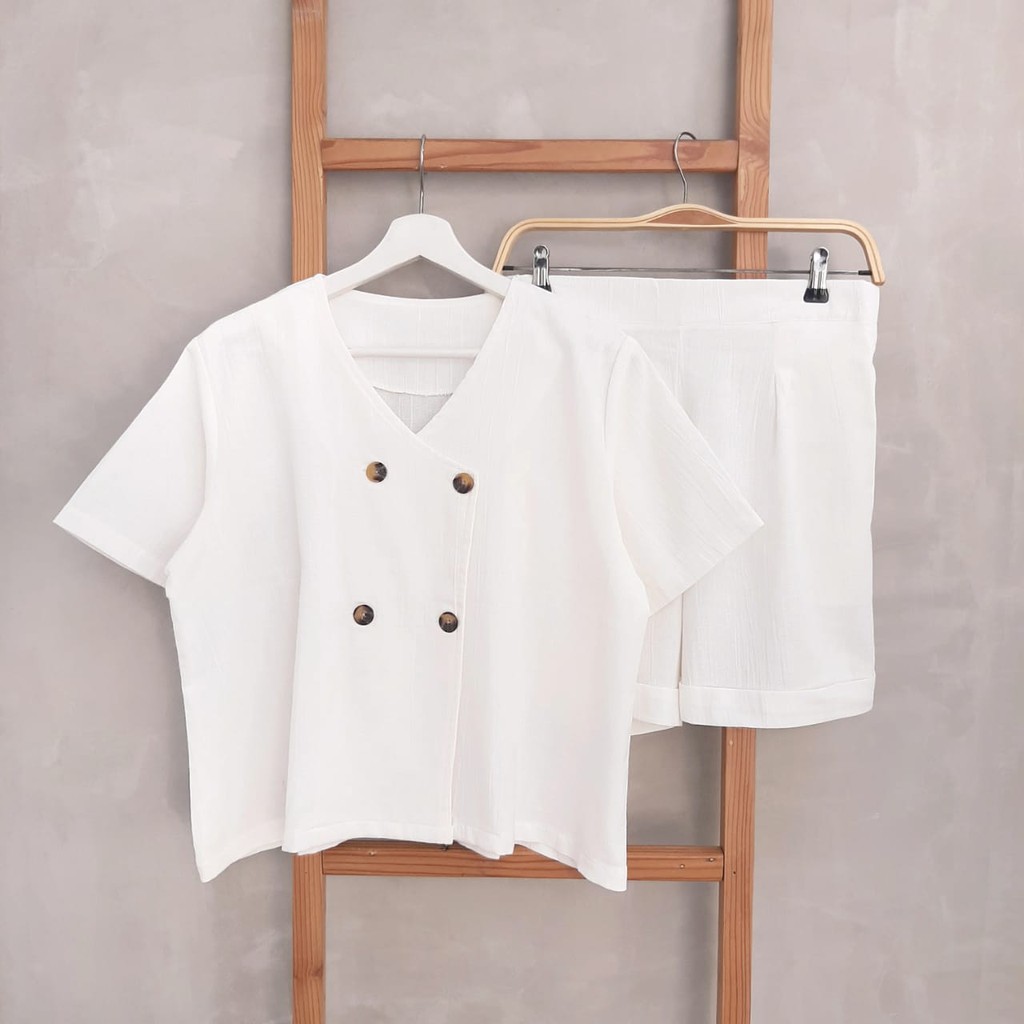 CallieTamami - A 6124  Oneset linen crincle-Broken White