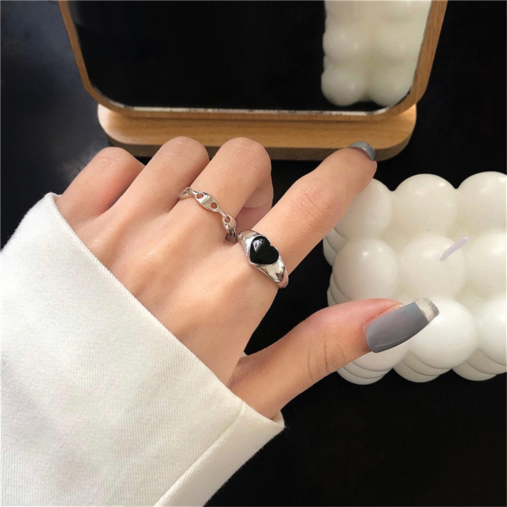 2pcs Cincin Jari Telunjuk Desain Hati Hitam Model Hollow Warna Silver Untuk Aksesoris