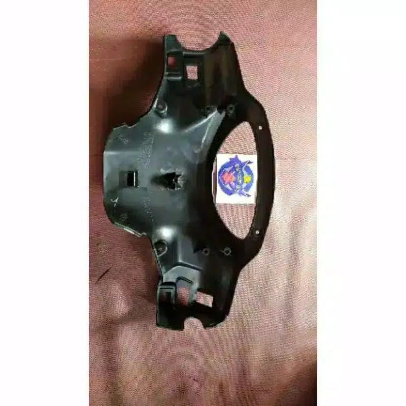 Body batok belakang Suzuki spin new