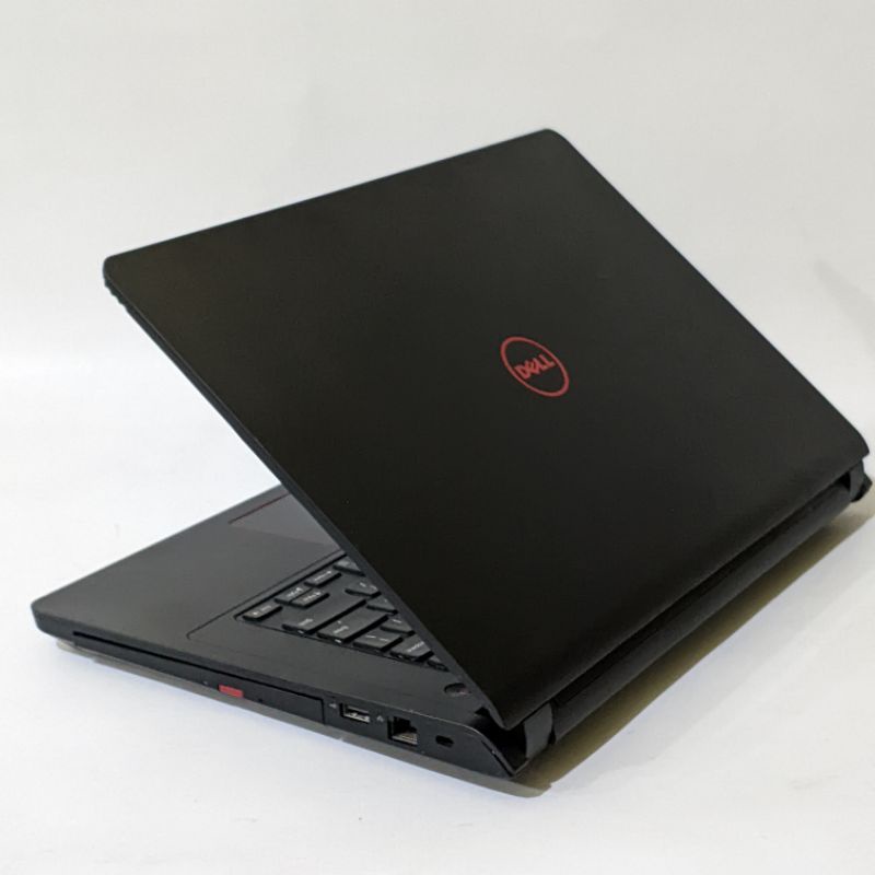 Laptop gaming Dell Inspiron 14 7000 - core i7 8core - Dual vga Nvidia GeForce GTX 850m - ram 16gb