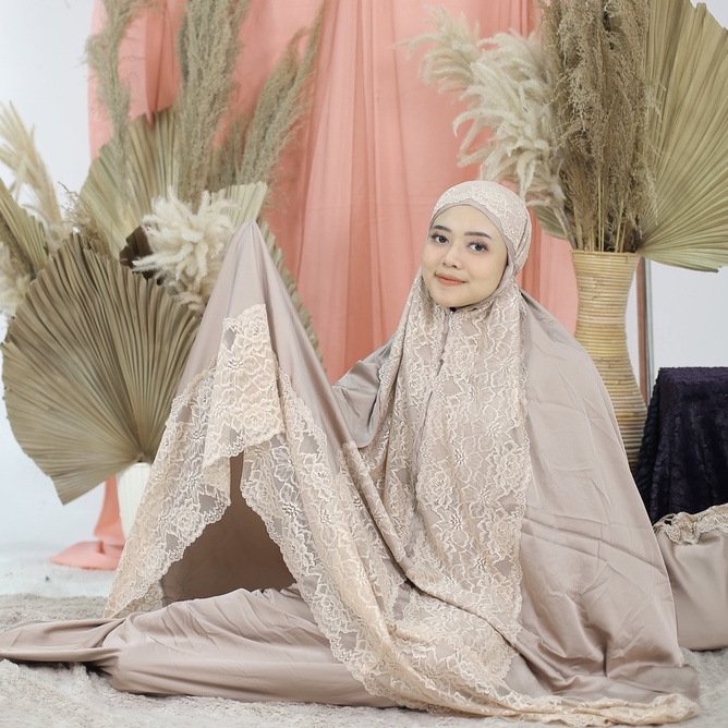 MUKENA SILK PREMIUM JUMBO TWO IN ONE GOZI BY ALWI ASSEGAF