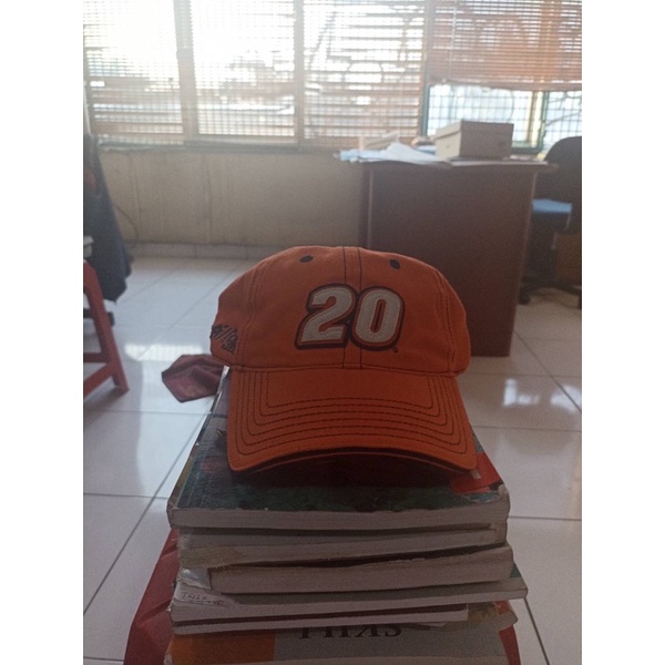 Nascar cap tony stewart