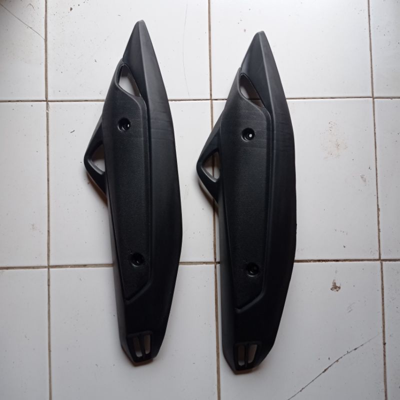 Tutul Knalpot NMAX Standar Tameng nalpot NMAX Standar Cover Knalpot NMAX