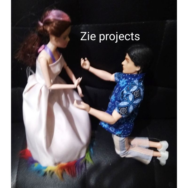 Boneka Barbie dan Ken sepasang bisa ditekuk murah dan hemat