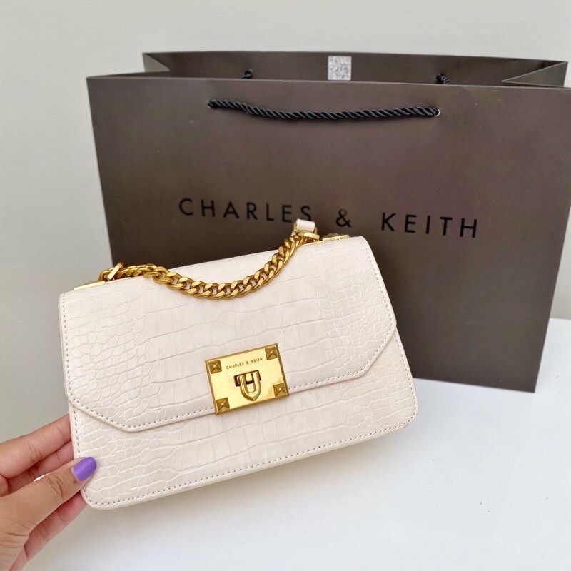 Charles and keith croco push lock