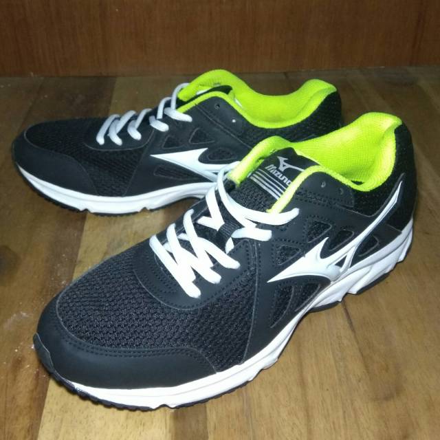 mizuno running shoes indonesia