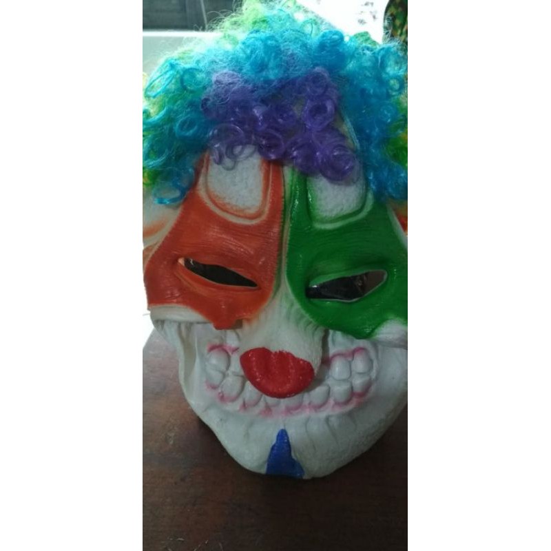 topeng badut joker warna warni