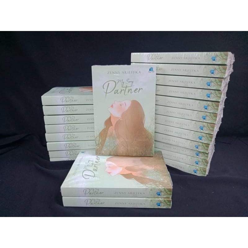 Novel My Sexy Partner by. Zenny Arieffka (Original)