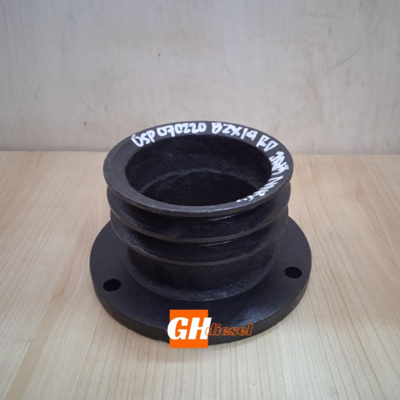 pulley pully puli mesin cor kubota RD 85 ( B2 x 14 cm )