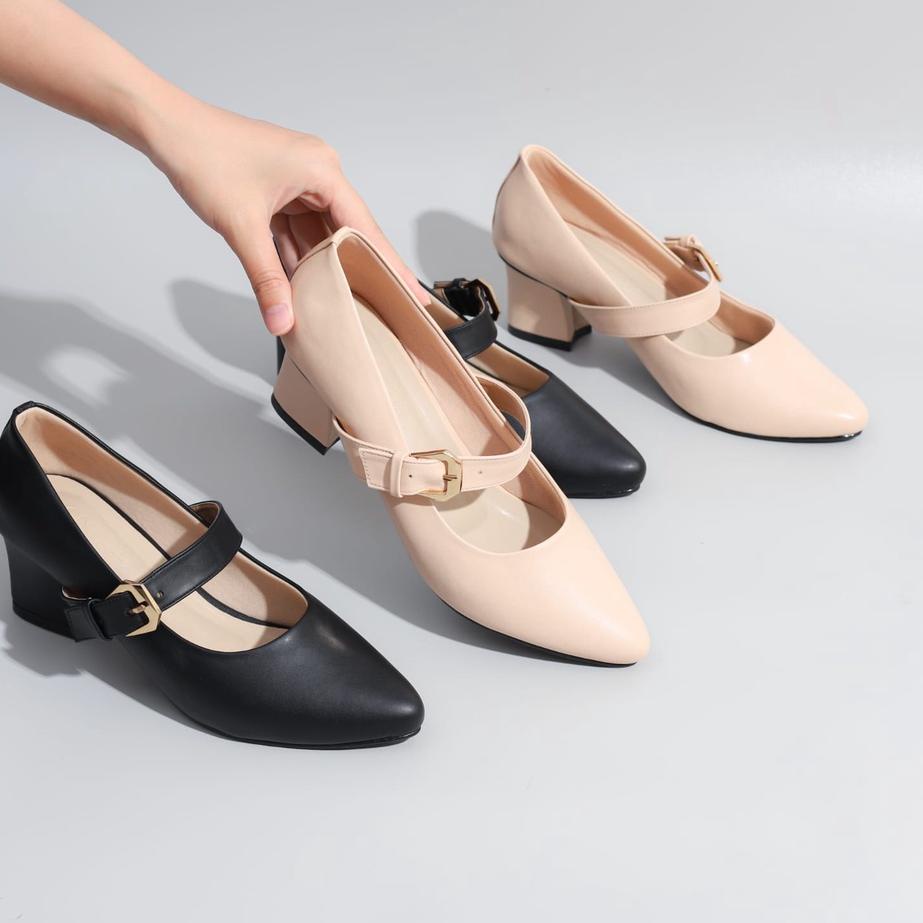 Bagus Dipakai.. MONTELLA - Sepatu Wanita Tigris Heels