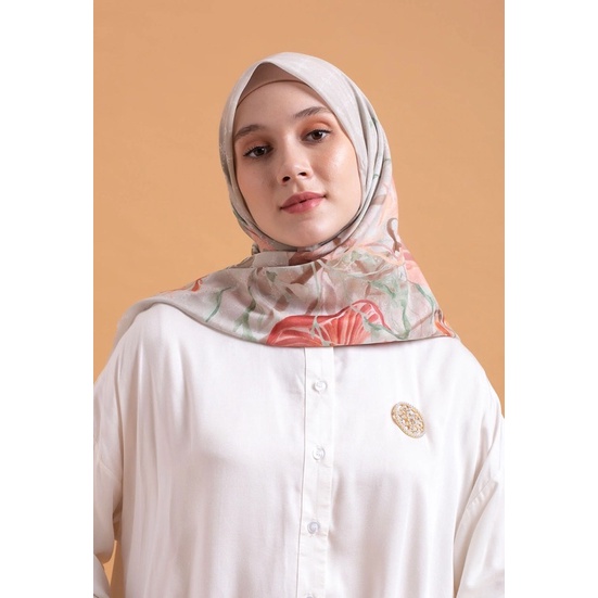 Buttonscarves Xanadu Abalone