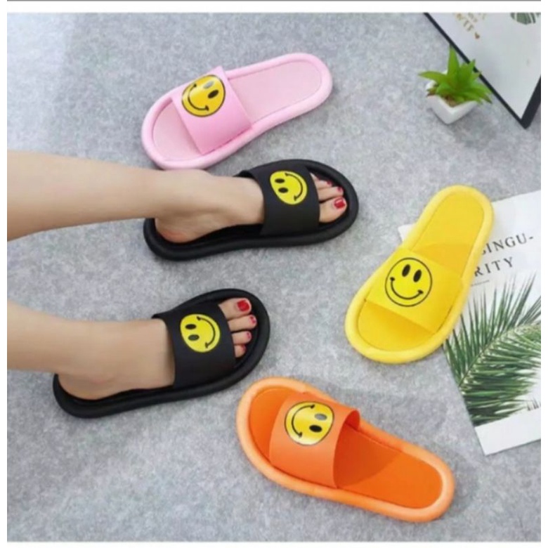 SANDAL SLOP WANITA MOTIF SMILE TERBARU