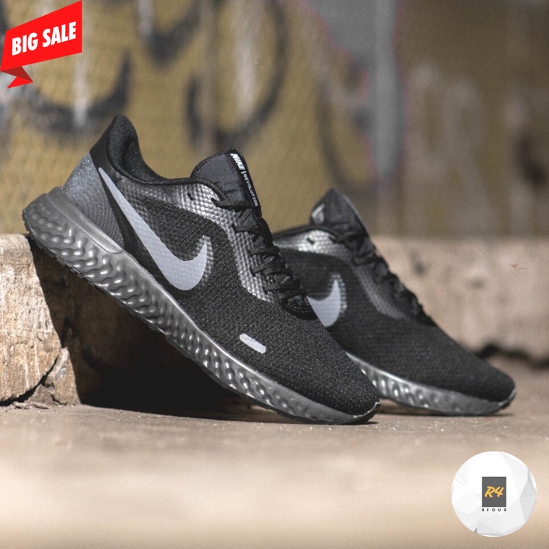 NIKE REVOLUTION 5 ALL BLACK 100% ORIGINAL BNWB | SEPATU NIKE ORIGINAL