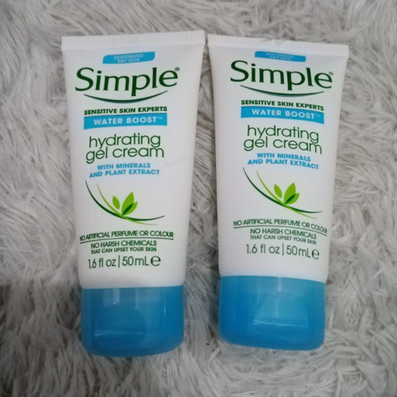 Preloved Simple water boost hydrating gel cream. Moisturizer Simple. Simple Moisturizer Hydrating