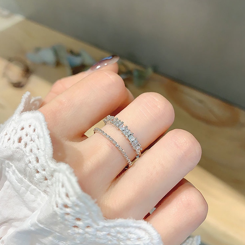 Cincin Model Terbuka Desain Daun Lapis Ganda Bahan Zirkon Warna Silver Gaya Korea