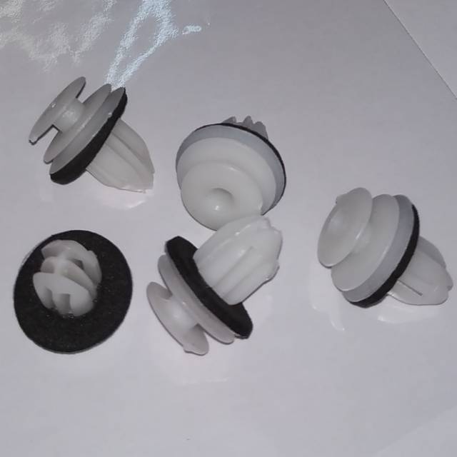 Klip pintu mobil / klip door trim xpander innova rush calya sigra avanza xenia