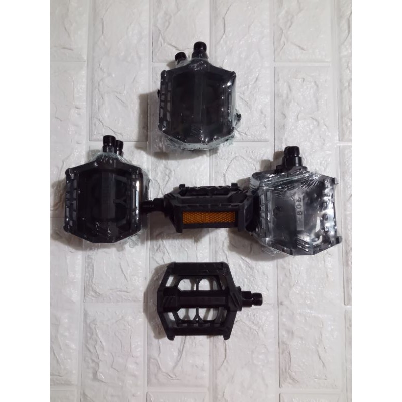 pedal sepeda mtb
