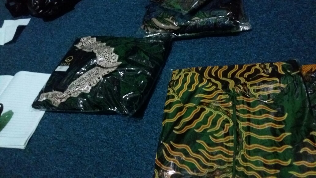 Maura Couple - Sania Ruffle Batik Couple Ori Ndoro Jowi Dnt Garansi Termurah Shopee - Shopashop Solo