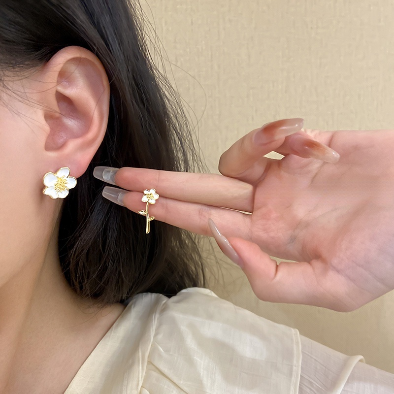 Anting Stud Desain Bunga Gaya Perancis Untuk Aksesoris Wanita