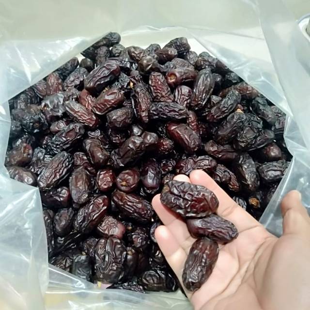 

Kurma safawi 500gr