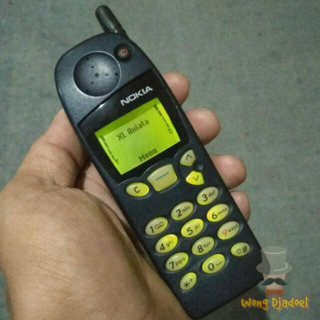 HP Handphone Nokia 8110 Pisang Jadul Antena Original Siap Pakai Mantap Not  9500 atau 3810 Not 7110 | Shopee Indonesia