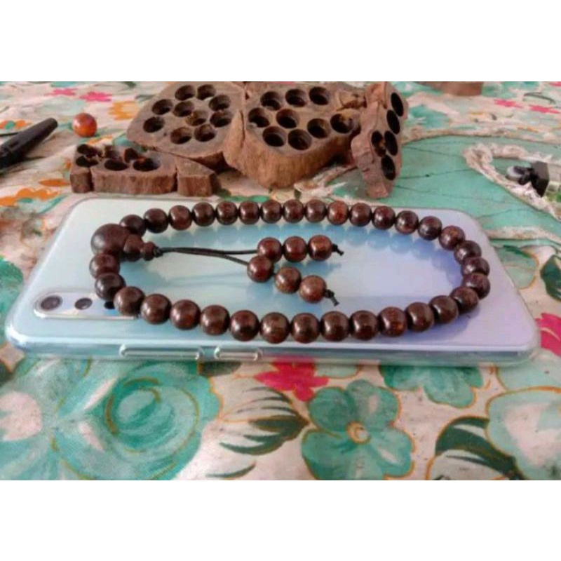 TASBIH GAHARU 10MM 33