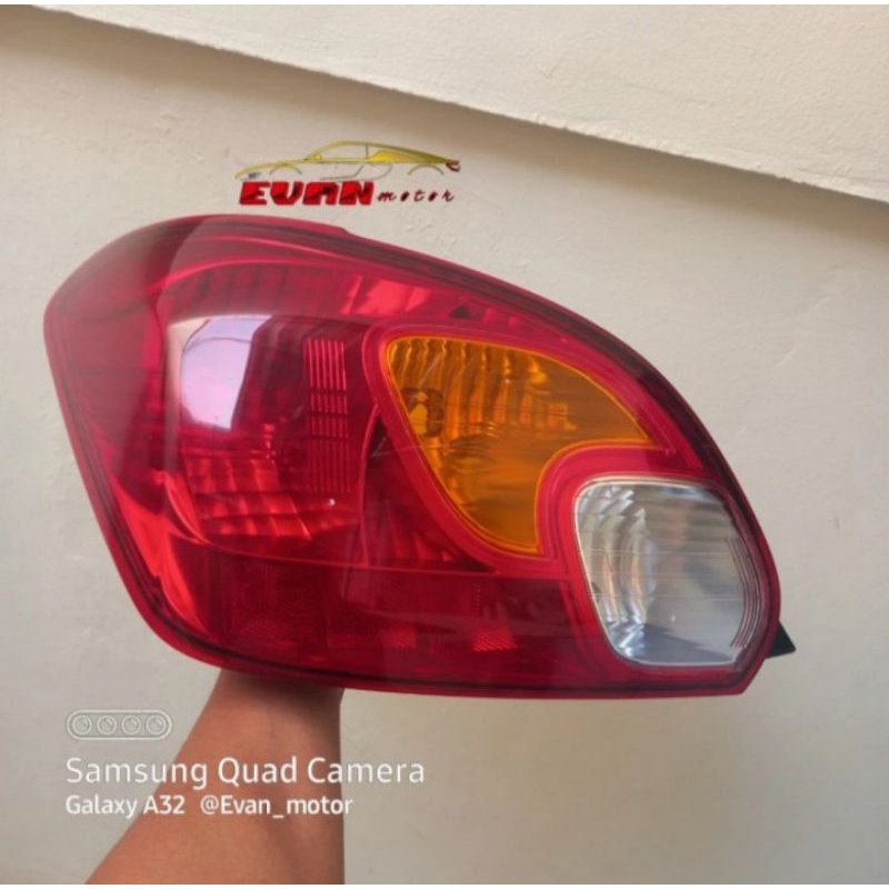Stoplamp lampu belakang Mitsubishi Mirage