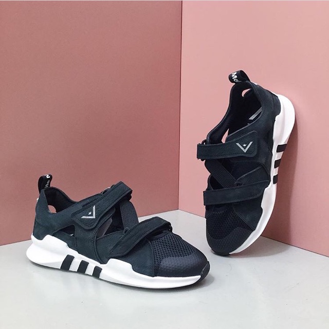 ADIDAS X WHITE MOUNTAINEERING SANDAL BLACK WHITE