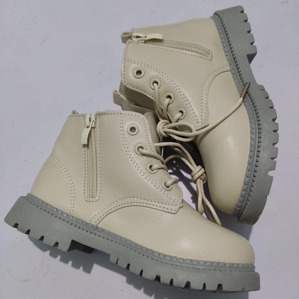 Boots Sepatu Docmart Anak Perempuan Boot Kulit Tali Gaya British Keren