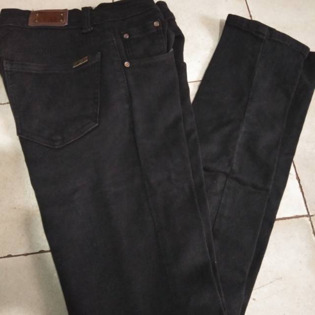 

Jeans pensil zara