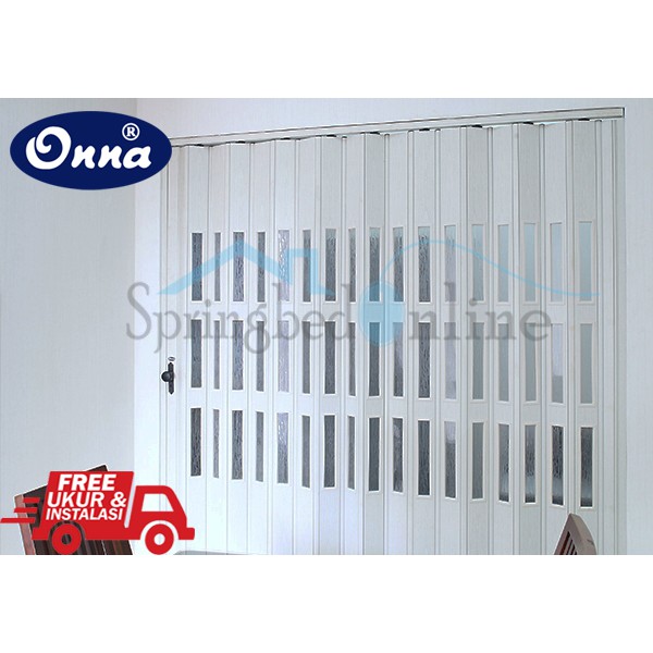 Folding Door by Onna