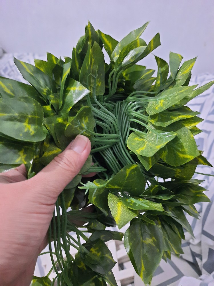 Daun Rambat Kecil/daun Rambat Plastik/ Bunga Plastik/ Mrumput Plastik/busa Bunga/bunga Artificial