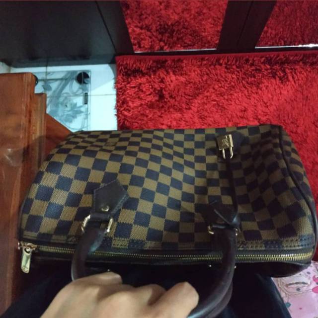 Tas LV tabung