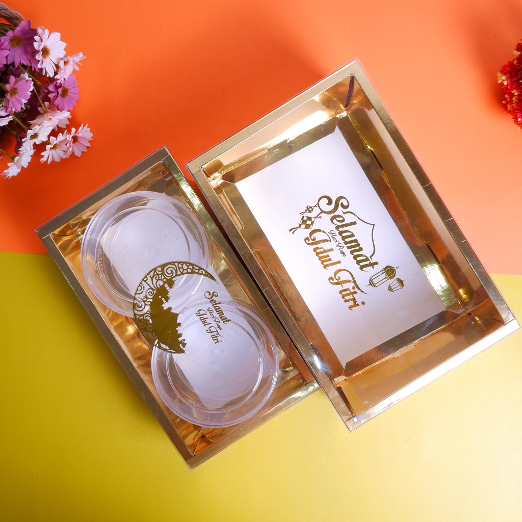 

Box Gold Lebaran Toples 250gr dan 350gr /2pcs
