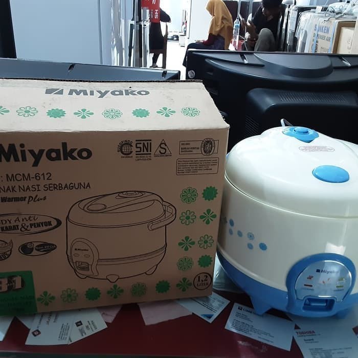 Rice Cooker/Magic Com Miyako MCM 612 [1.2 L]