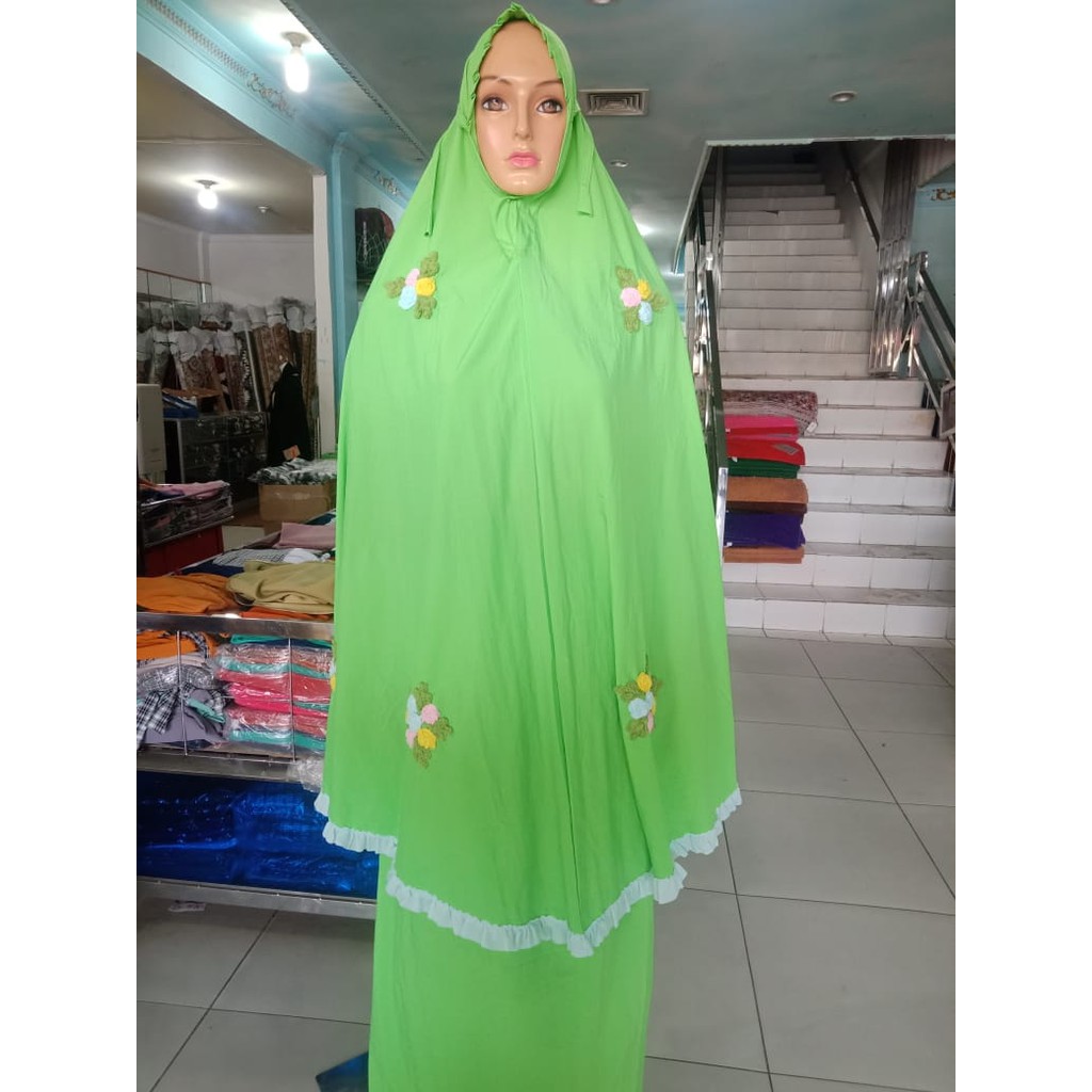 Mukena Parasut Motif Bunga Warna Hijau
