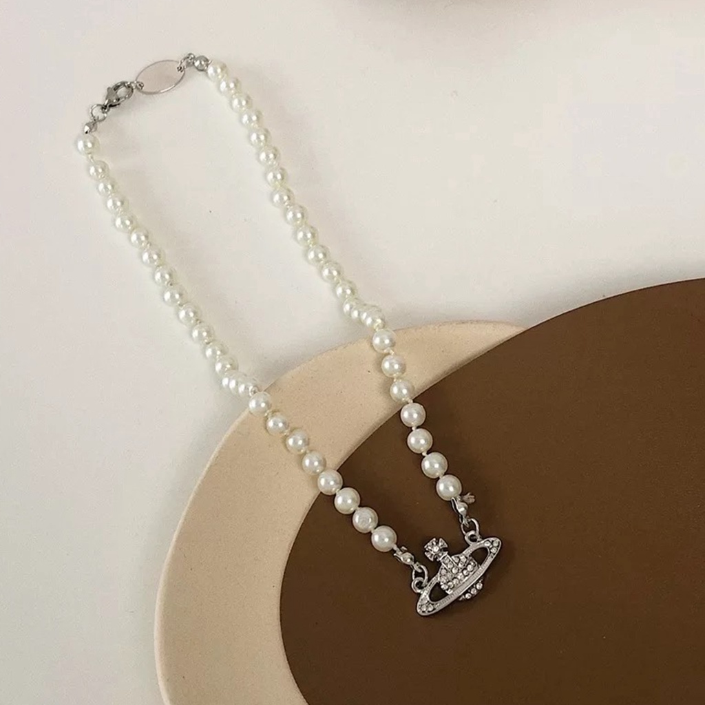 Hu Hu Hu Hu Hu Alat Bantu Pasang Kacamata♡ Kalung Rantai Liontin Saturnus Aksen Mutiara Berlian Imitasi Untuk Wanita