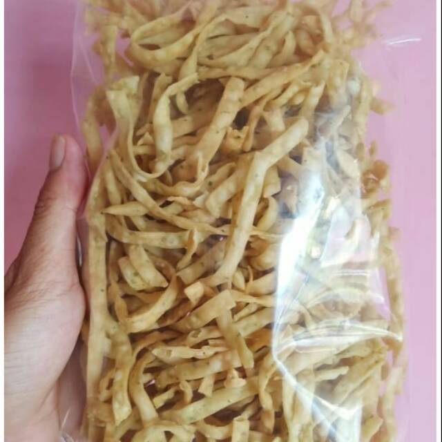 

STIK BAWANG PADANG PRODUKSI SENDIRI/HOMEMADE UKURAN 500 GRAM RASA ENAK RENYAH & GURIH COD/BAYAR DITEMPAT