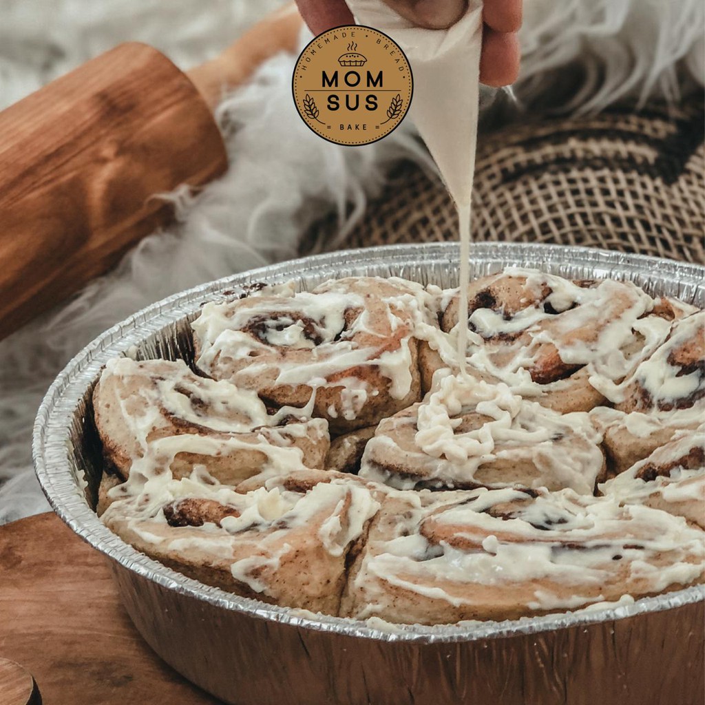 

MOMSUSBAKE Cinnamon Rolls Cream Cheese