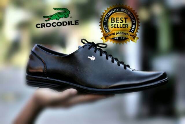 Pantople Crocodile Pria Semi Kulit