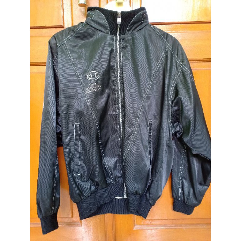 Jaket champion