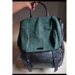 tas preloved brand rouge and lounge