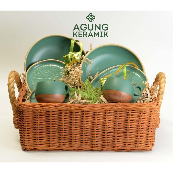

HAMPERS AGUNG KERAMIK PLATE SET |PARCEL LEBARAN STONESET DGRR65416