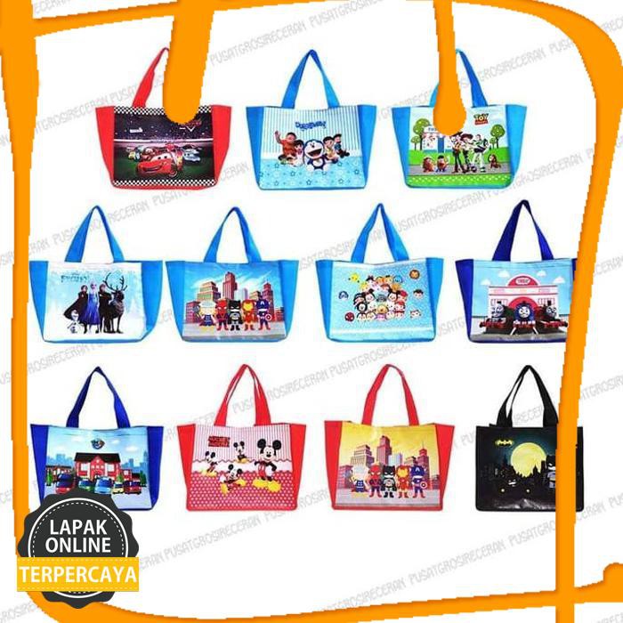 

Promo Tas Spunbond Aneka Karakter Goodie Bag Souvenir Ulang Tahun - Random Barang Original